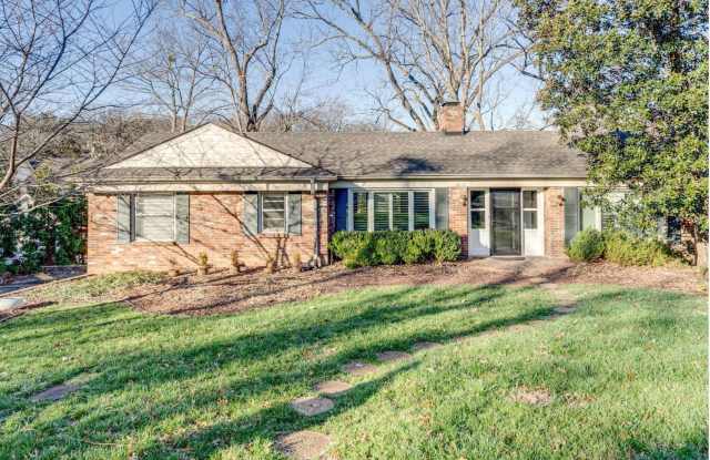 Spacious Green Hills Retreat | 3–4BR, 3BA | Deck, Hot Tub,  Prime Location photos photos