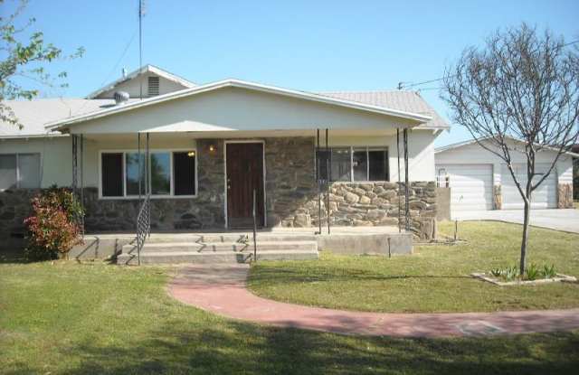 6832 East Harvey Avenue photos photos