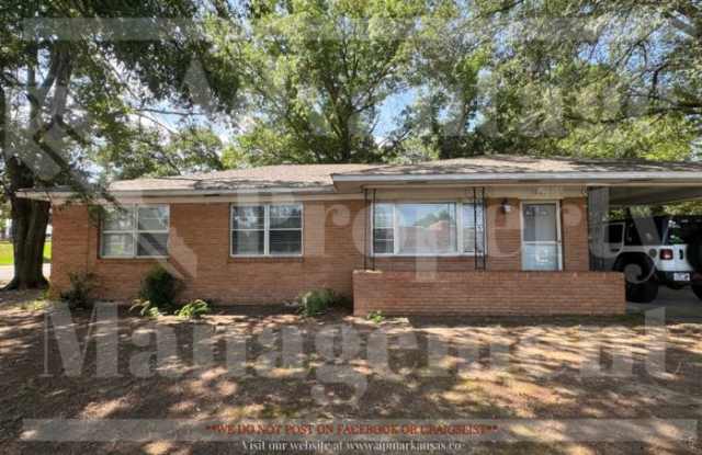 1601 Robins Street photos photos