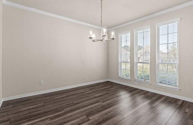 9818 Kensley Rose Dr Gallery 3