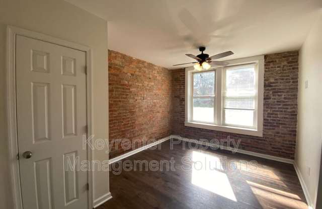 253 N Augusta Gallery 3