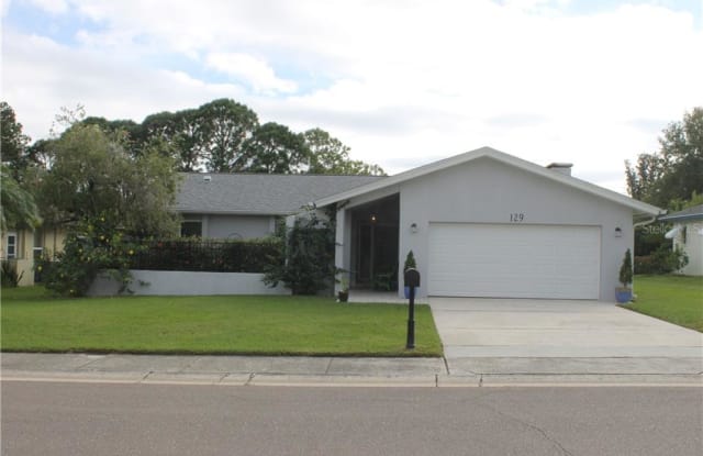 129 N BAY HILLS BOULEVARD - 129 North Bay Hills Boulevard, Safety Harbor, FL 34695