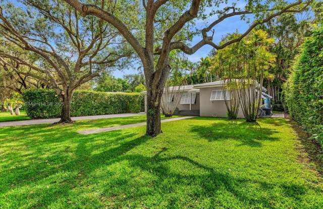 7911 SW 55th Ave photos photos