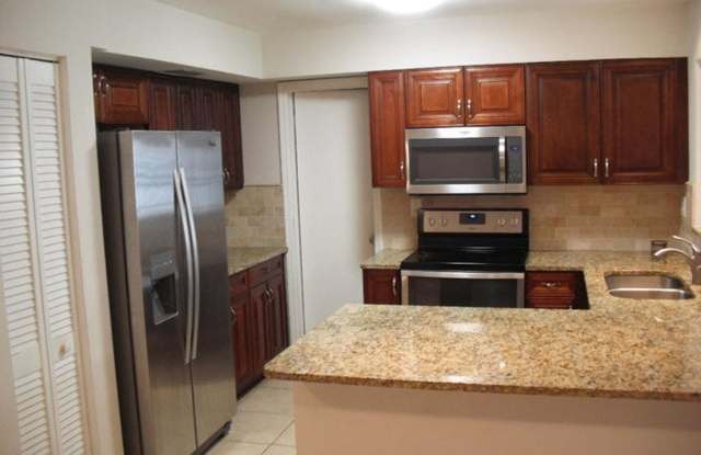 453 W Conference Drive, Boca Raton, FL 33486 - 453 West Conference Drive, Boca Raton, FL 33486