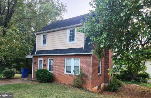 402 KERFOOT AVENUE photos photos