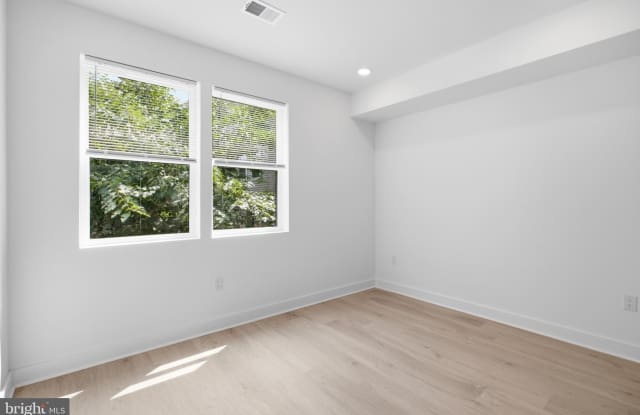 3974 RENO Street Gallery 2