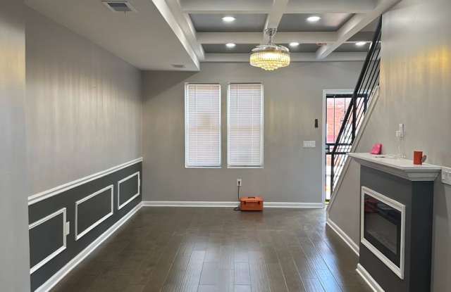 Beautiful, Spacious, Single Family Home for Rent! Huge Bedrooms! Central Air! Rear Fenced in Yard! Available Now! photos photos