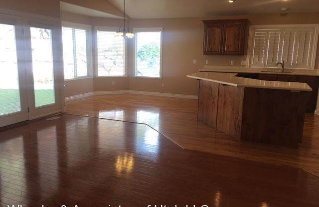 788 Edgewood Dr. Gallery 4