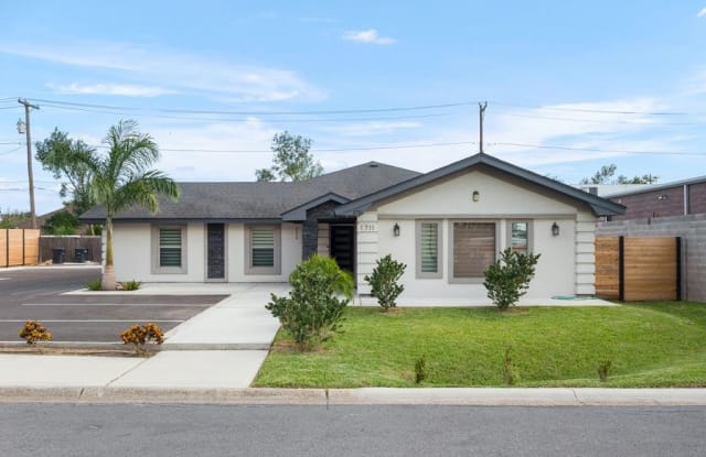 1711 Savannah Ave. - 1711 Savannah Avenue, McAllen, TX 78503