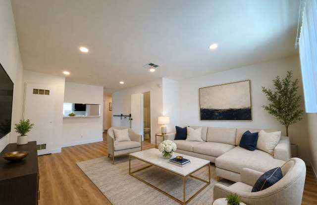 360 Pioneer Dr photos photos