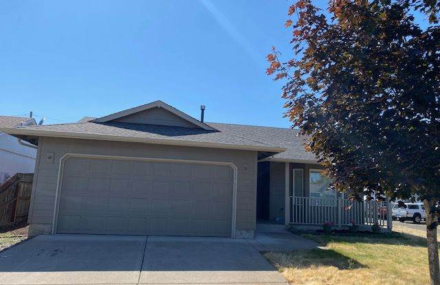 1039 B Loop - 1039 B Loop, Lebanon, OR 97355 1039 B Loop - 1039 B Loop, Lebanon, OR 97355