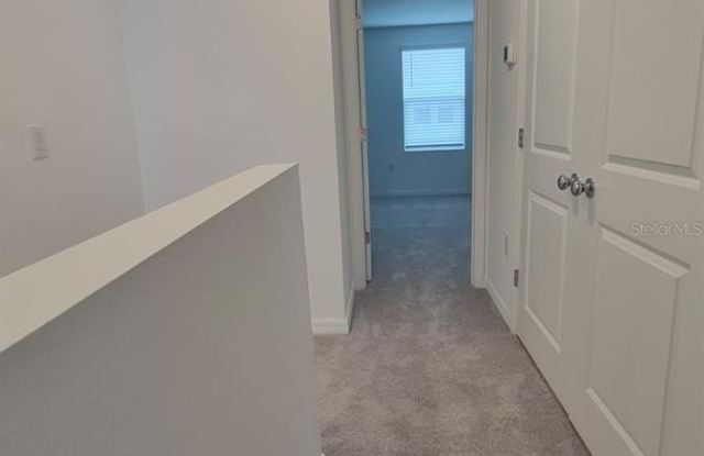 2860 SKYLINE Loop Gallery 3