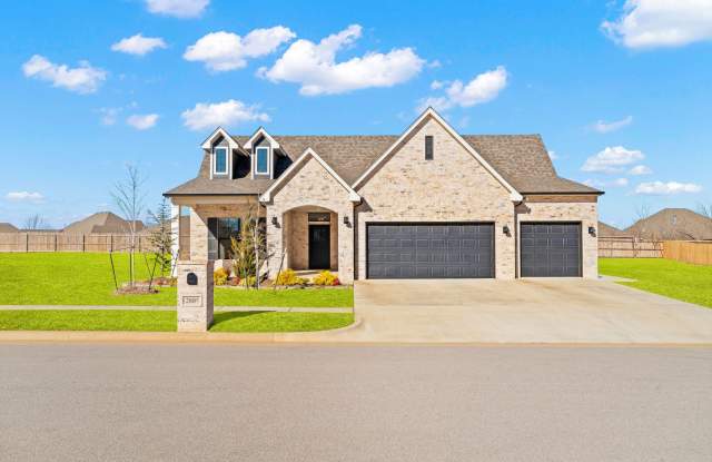 Beautiful Newly Built Home in Yukon with Modern Finishes photos photos