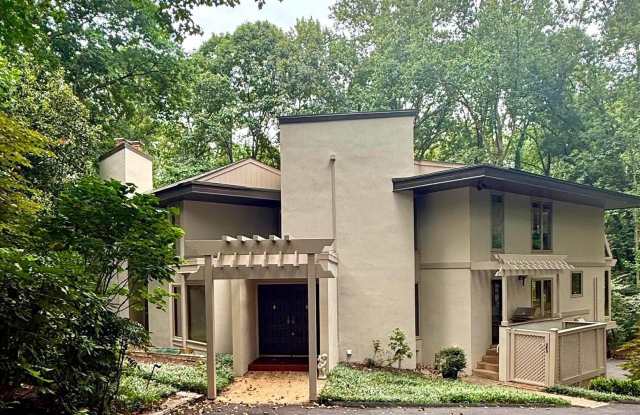 1325 DARNALL Drive Gallery 2