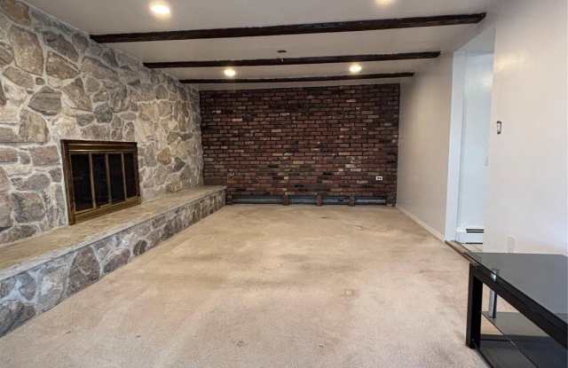 2355 Vista Court - 2355 Vista Court, Westchester County, NY 10598