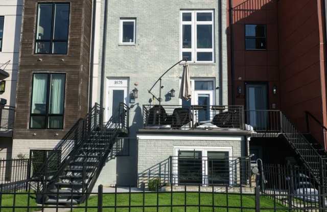 Modern Features Columbia Heights Neighborhood 2 Bedroom 2 Bath Condo with Balcony Pet Friendly photos photos