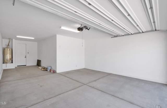 13407 W Rowel Road Gallery 4