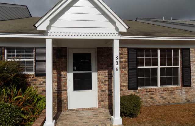 806 Jamestown Court - 806 Jamestown Court, Tallahassee, FL 32303