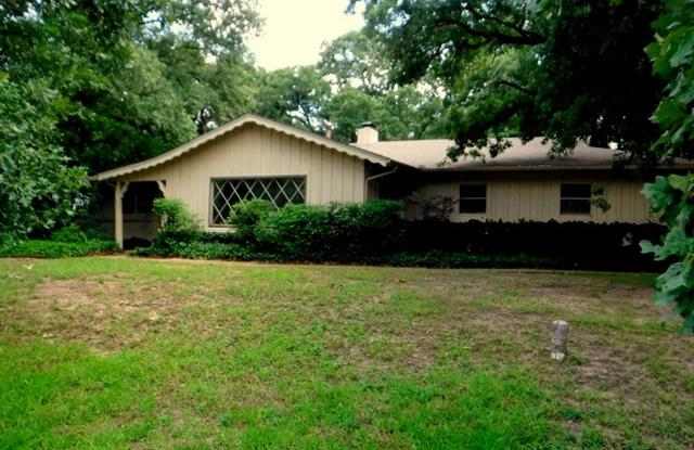 7220 Meadowbrook Drive Gallery 2