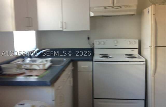 2734 SW 24th Ter photos photos