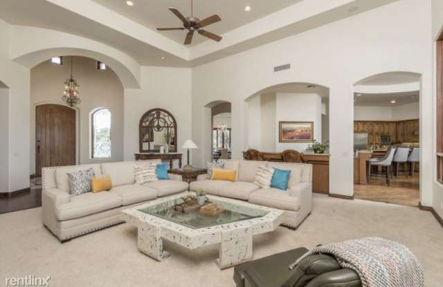 6570 N Lost Dutchman Dr Gallery 4