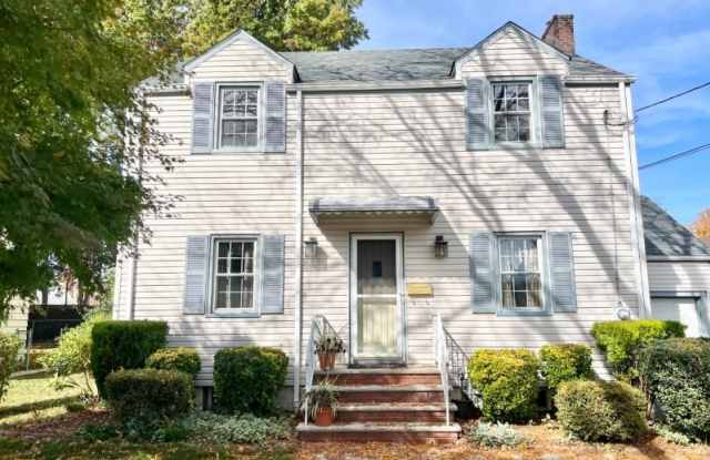 26 Fernwood Ter - 26 Fernwood Terrace, Linden, NJ 07036