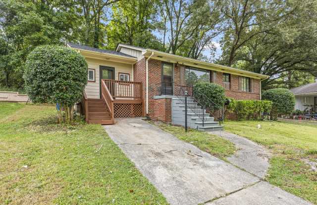 2788 Lancaster Dr - 2788 Lancaster Drive, East Point, GA 30344