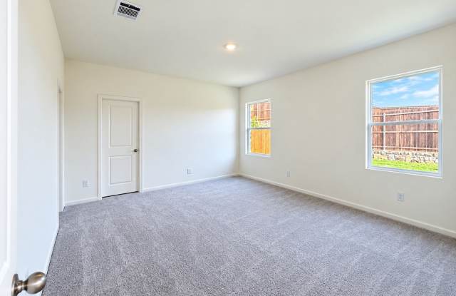 2212 Burnwood Street Gallery 3