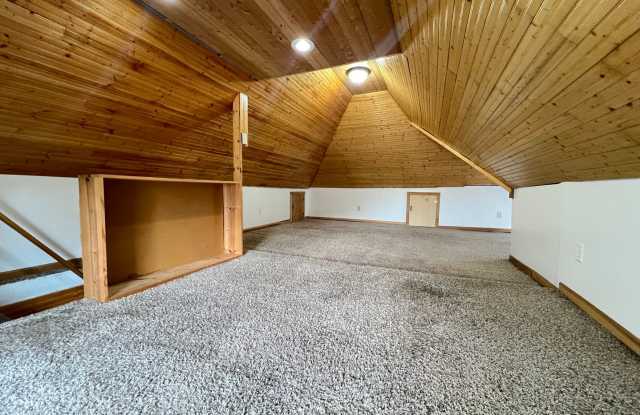 AVAILABLE JUNE - 4 Bed 2 Bath w/ Bonus Room  Garage photos photos