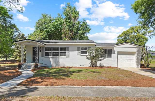 Charming bungalow in Winter Park photos photos