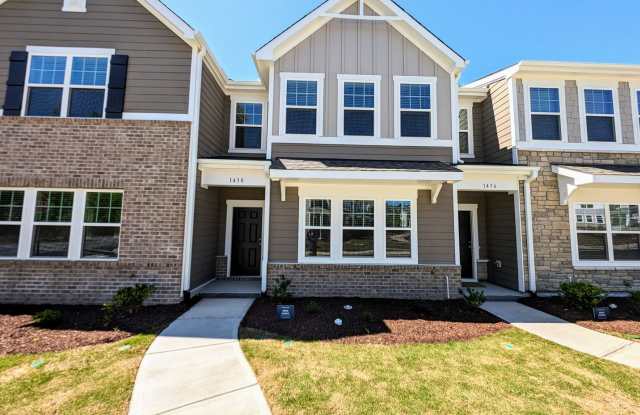 Tyler Gardens photos photos