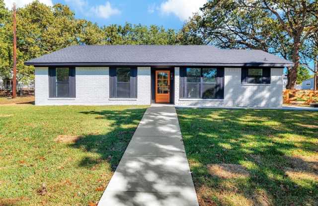 56 Crappie Crescent Road photos photos