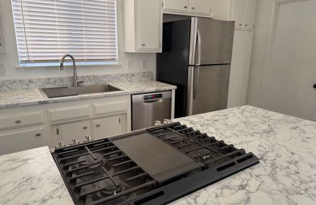 Beautiful 3-Bedroom Home with Upgraded Features & Fenced Backyard photos photos