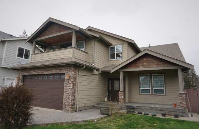 Spacious 5 bedroom in the desirable Pacific Highland Subdivision - 2626 Lochcarron Drive, Ferndale, WA 98248