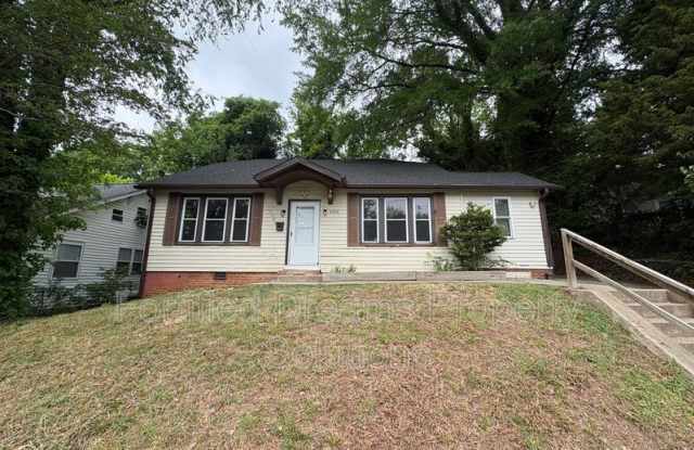 2304 Montrose Avenue photos photos