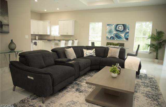 1226 Chrisholm Street photos photos