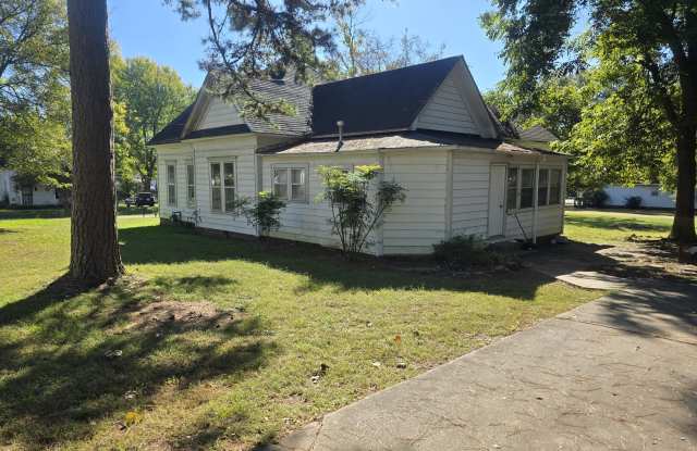 505 Avenue 2 Northeast - 505 Avenue 2 Northeast, Atkins, AR 72823