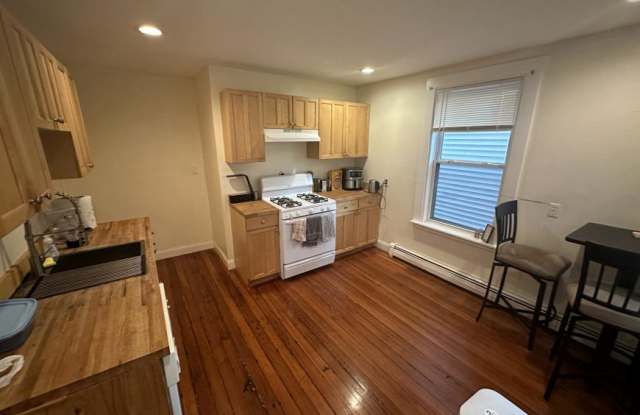 64 Pleasant St. photos photos