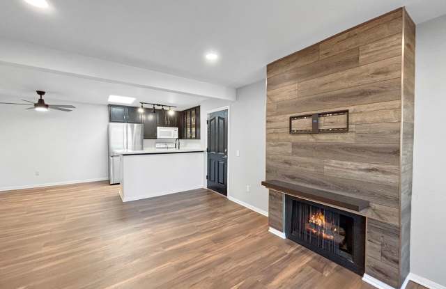 Charming 1BD/1BA Condo in Allied Gardens W/ W/D, Community Pool, Spa, Tennis Courts  Gym! photos photos