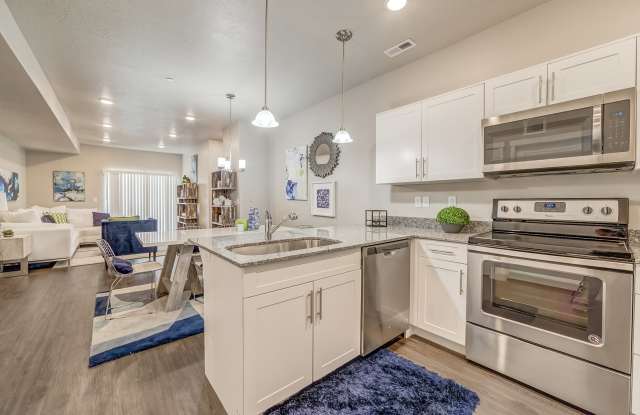 573 E 210 N Unit 312 Gallery 4