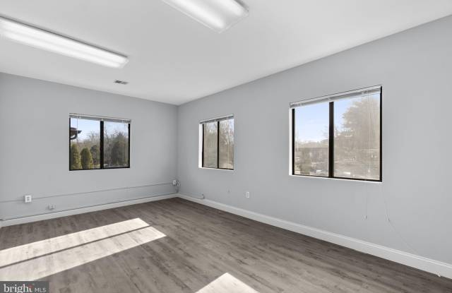 3217-A CORPORATE Court Gallery 4
