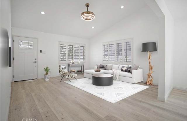 10848 Huston Street photos photos