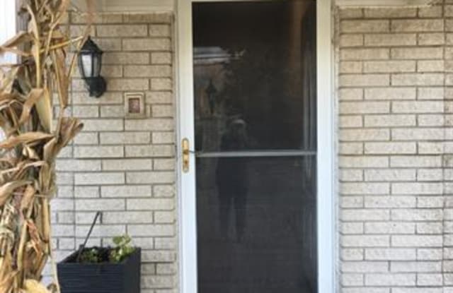 2365 Walton Blvd - 2365 Walton Boulevard, Rochester Hills, MI 48309