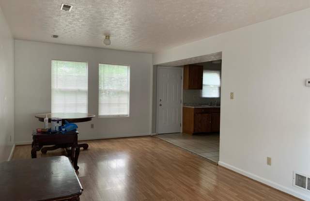 423 Hawkins Drive Gallery 4