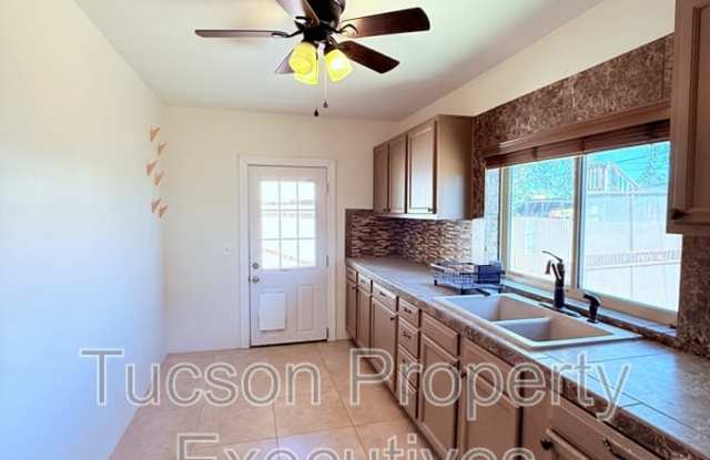 2925 North Estrella Avenue - 1 Gallery 2