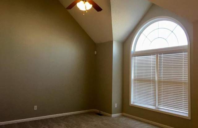1005 Colonial Drive Gallery 3