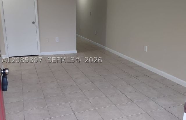 13 LAKE VILLA WAY Gallery 3