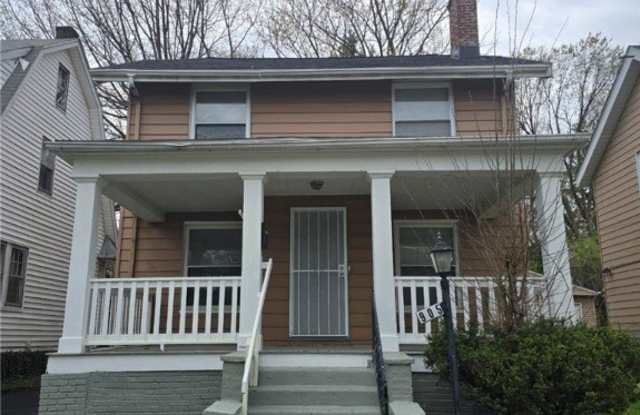 905 Selwyn - 905 Selwyn Road, Cleveland Heights, OH 44112