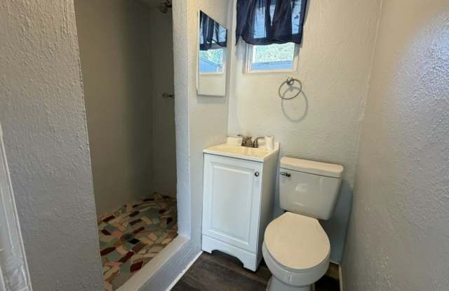 14035 W River Road Cabin B Gallery 4