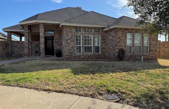 4600 Meadowwood Court photos photos